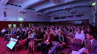 Czech Internet Forum 2016: Ve jménu videa. Operátoři budou muset přidat kabely
