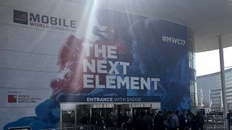 MWC: 5G, IoT a smart cities. Největší haló ale stejně udělala třicet tři desítka