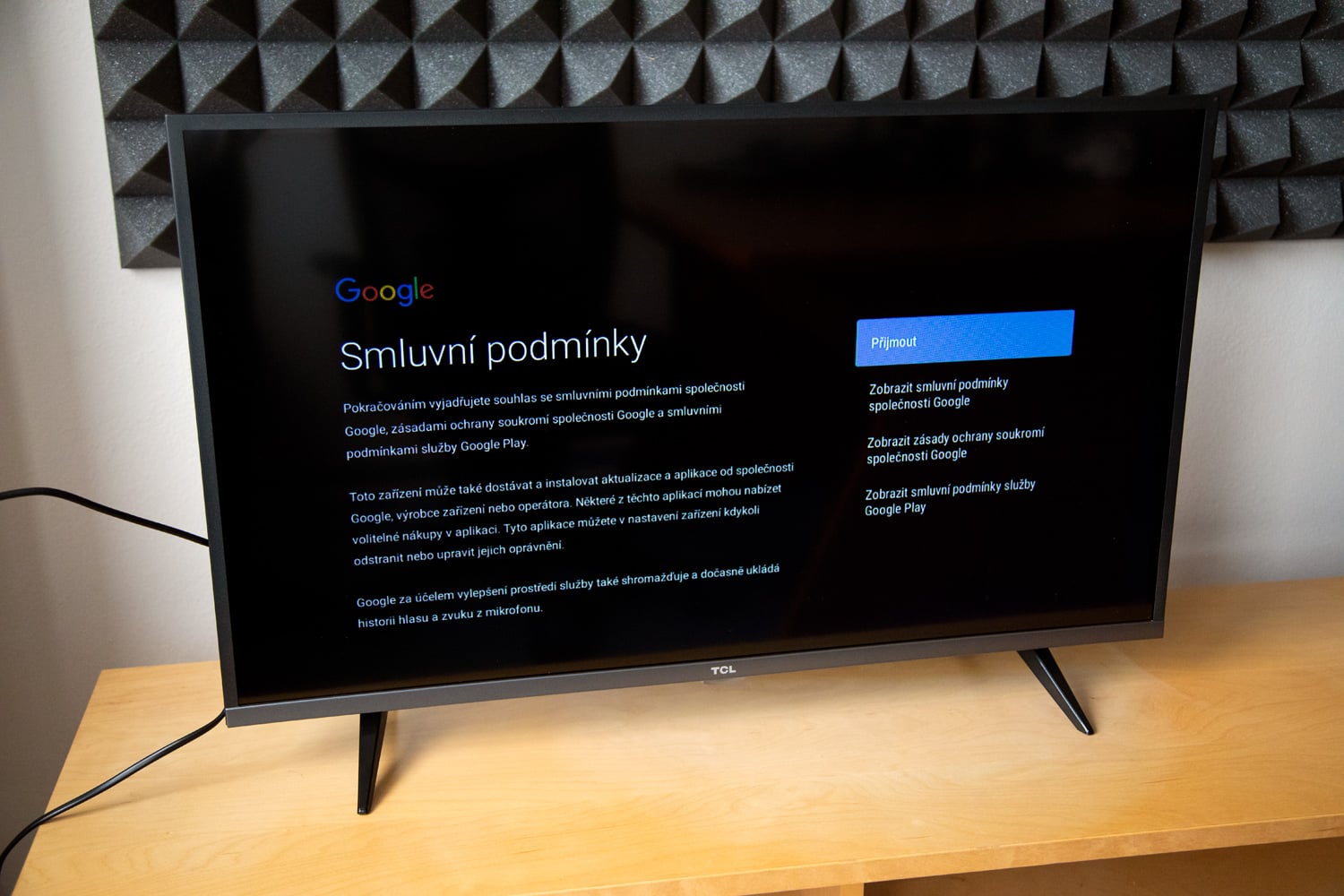 TCL 32ES580 - první zapnutí