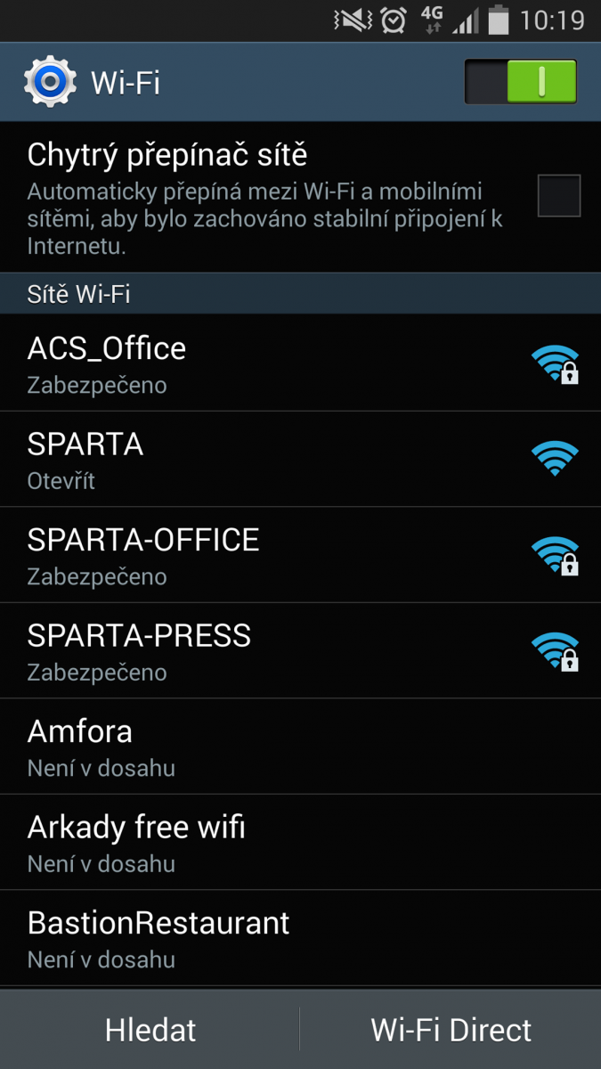 Přehled sítí, které na stadionu vysílají. Kromě veřejné wi-fi zdarma má Sparta i své interní sítě a jedna je určena novinářům.