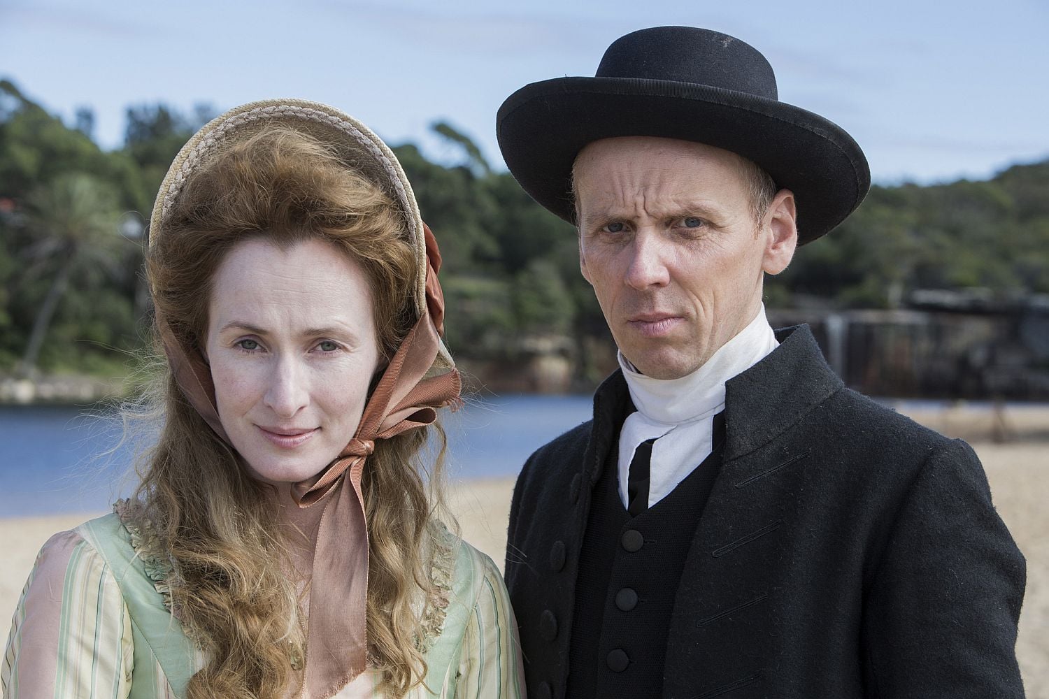 Ze seriálu Vykázáni (Banished).