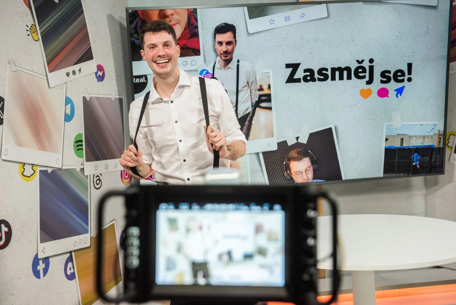 Pořad Zasměj se!