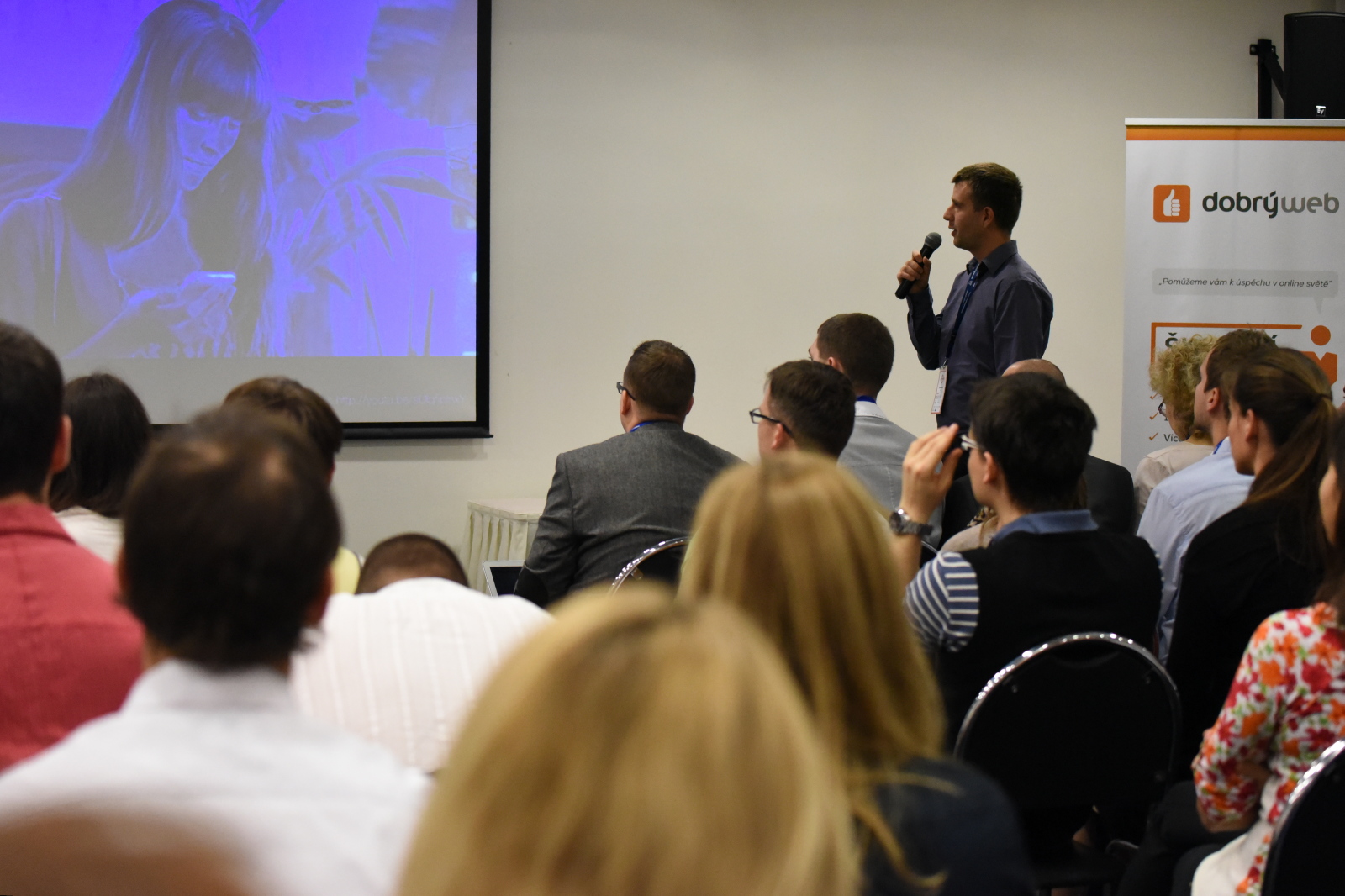 Tomáš Čermák vypráví o tom, že budeme nakupovat s mobilem nebo tabletem v ruce