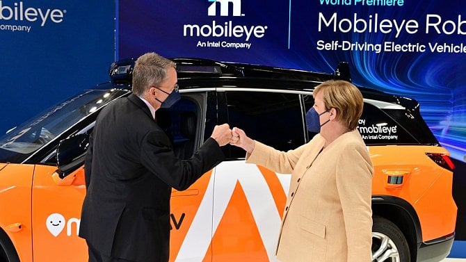 Pat Gelsinger, Angela Merkel