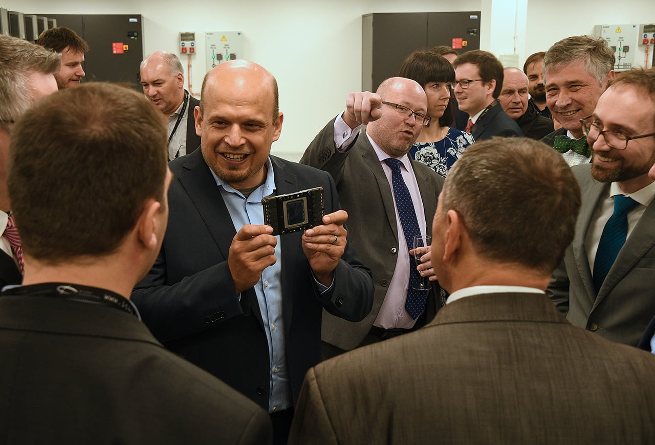 Spuštění superpočítače Nvidia DGX-2 na IT4Innovations v Ostravě