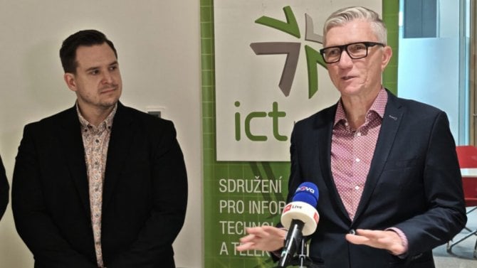 Lukáš Benzl a Zdeněk Zajíček