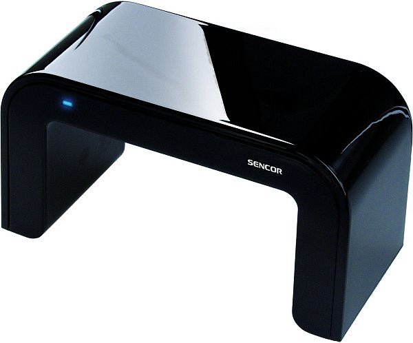 Sencor SDA-310 DVB-T (419 Kč) nabízí stylový moderní design à la „nový“ Vítězný oblouk. Je určen pro horizontální polarizaci a má plynulé nastavení výkonu zesilovače.