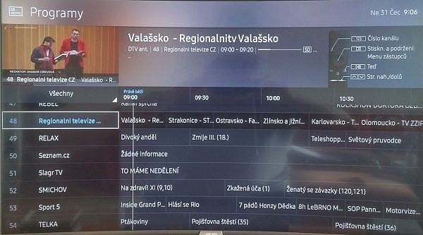 Programová nabídka EPG/Guide má přepracovaný náhled i ovládání. Vše je vysvětleno vpravo nahoře, ale jak vidíte, přechod na další den tu chybí. A není ani v menu objevujícím se při dlouhém podržení Enter.