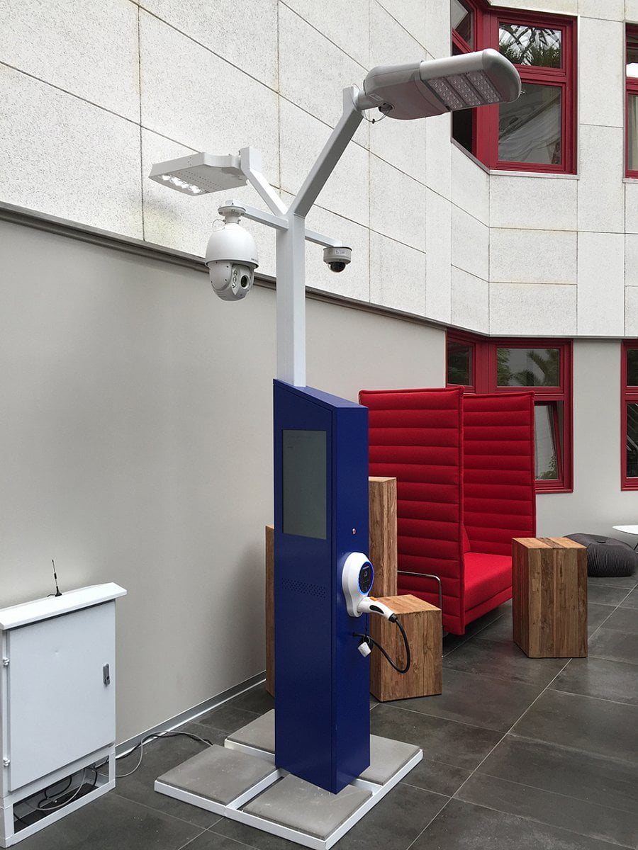 Chytrá lampa od českého Foxconnu DRC