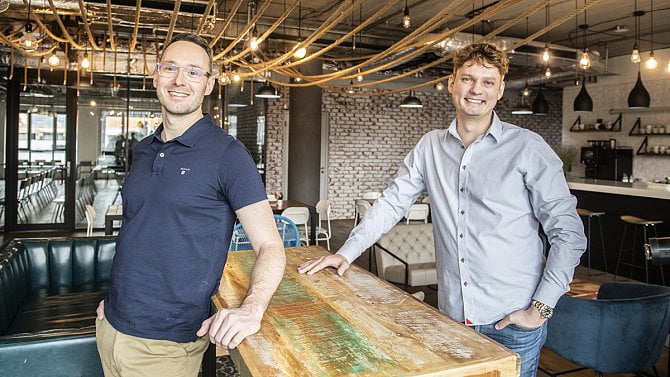 Martin Doušek a Filip Dvořák, Filuta AI