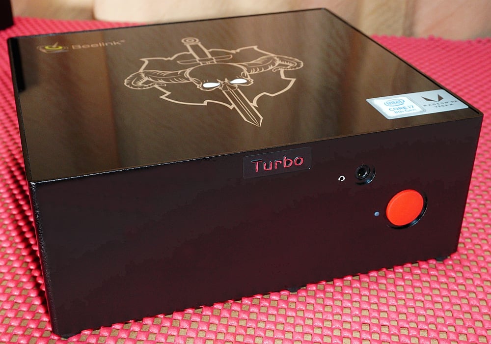 Beelink Kaby G7 – exteriér, přední panel