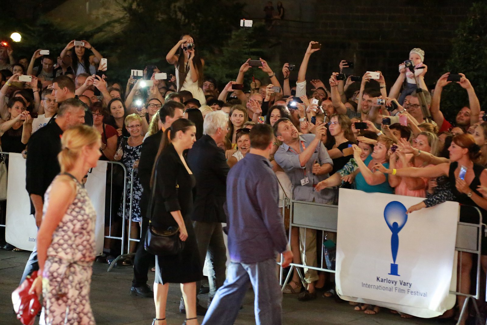 Kancelář Blaník se tentokrát natáčela v Karlových Varech