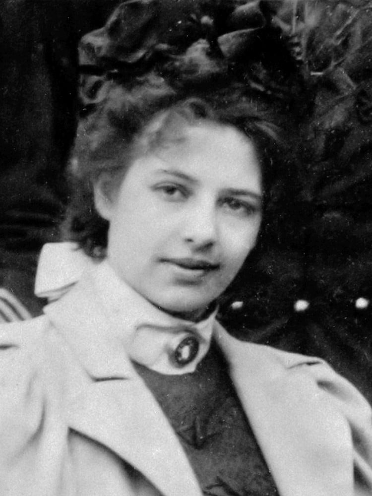Mata Hari - Margareth Geertruida Zelle - 1897.