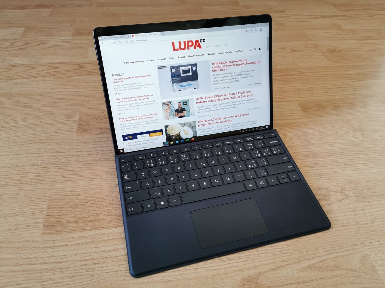 Microsoft Surface Pro X: počítač s Windows 10 a procesorem ARM