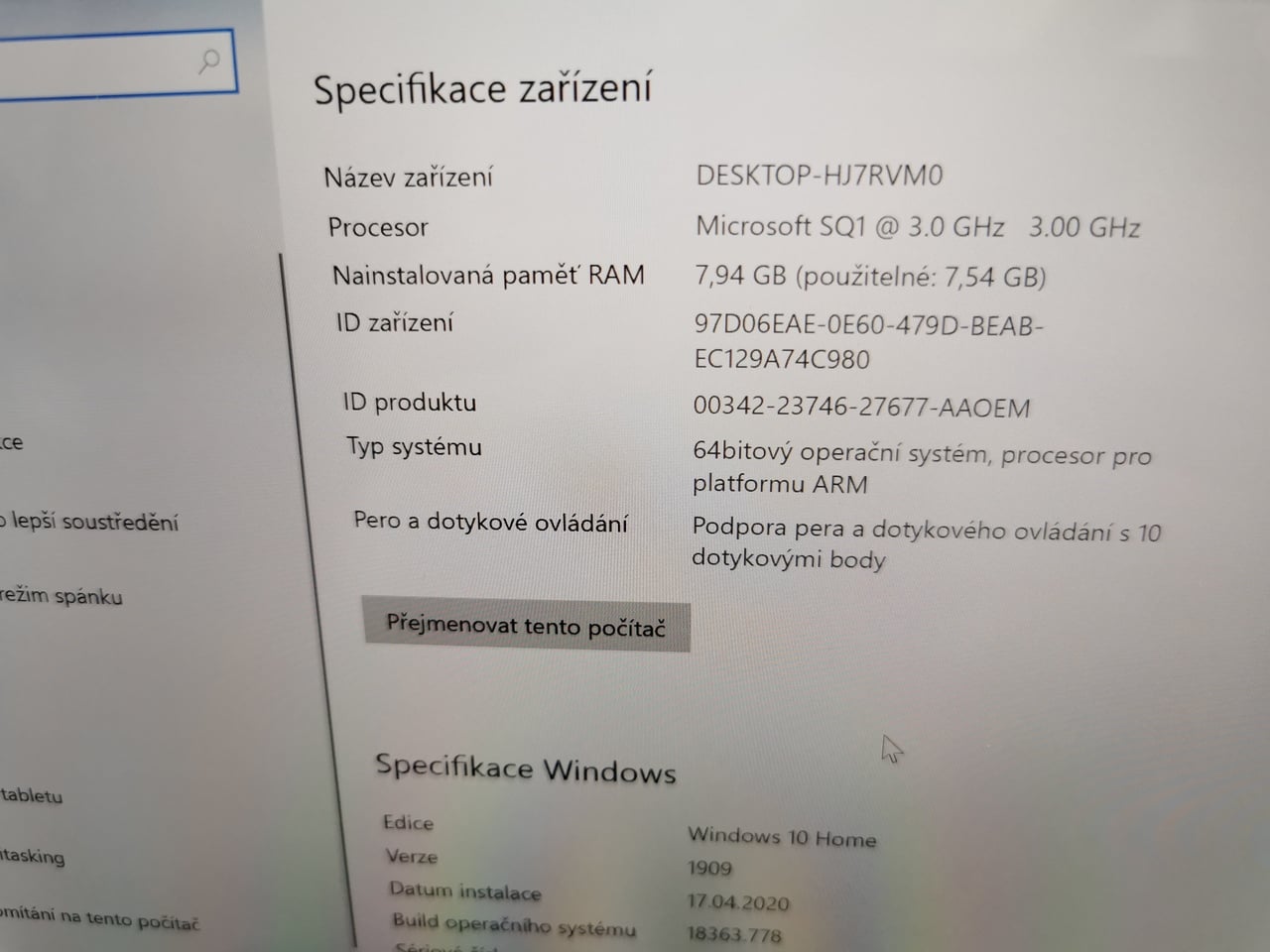 Microsoft Surface Pro X: počítač s Windows 10 a procesorem ARM