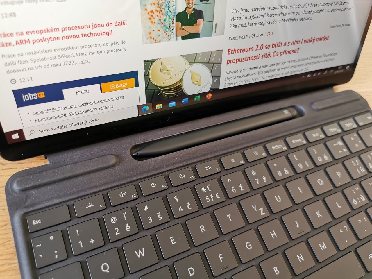 Microsoft Surface Pro X: počítač s Windows 10 a procesorem ARM