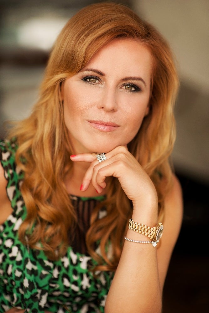 Erika Luzsicza, Axocom