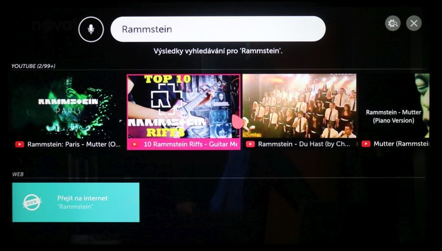 Hlasové vyhledávání se dá použít i na YouTube.