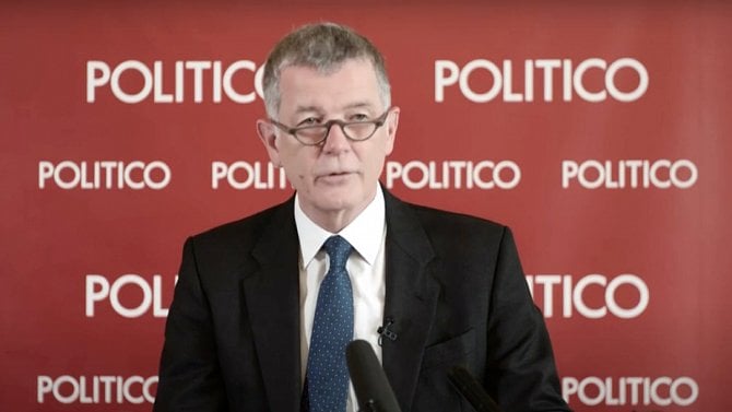 Ředitel MI6 Richard Moore