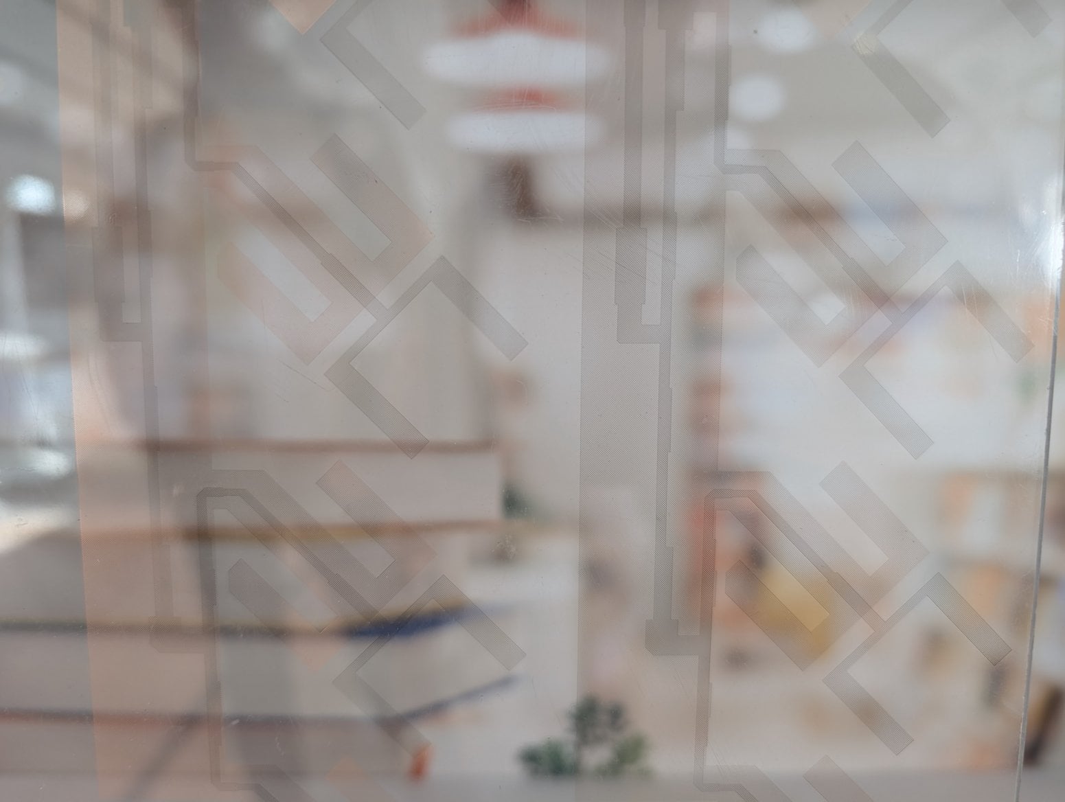 Průhledná mobilní anténa od Huawei