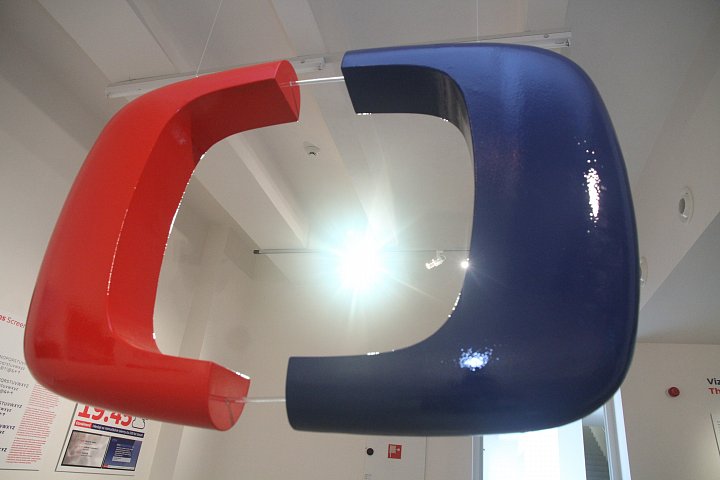 Galerie DOX - vizuální styl České televize 1963 až 2012, čast 1.