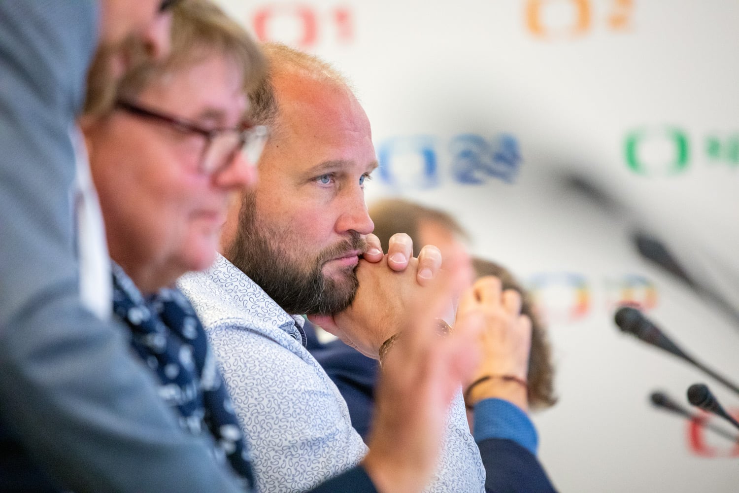 Bývalý hokejista a někdejší poslanec za sociální demokracii Jiří Šlégr je členem Rady České televize od března 2020.