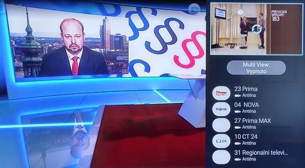 Režim Multi View (k dispozici jsou zdvojené tunery) vyvoláte pohodlně přes tlačítko dálkového ovladače. Funkčně byl ale náhled na dva nezávislé TV kanály hodně omezen.