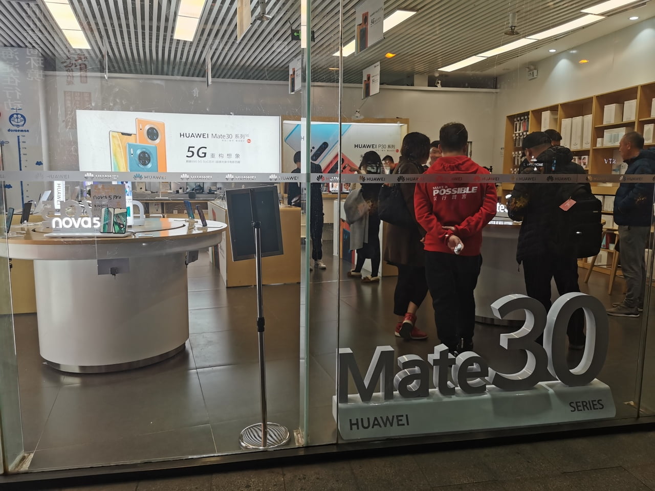 V Číně spustili komerční 5G sítě