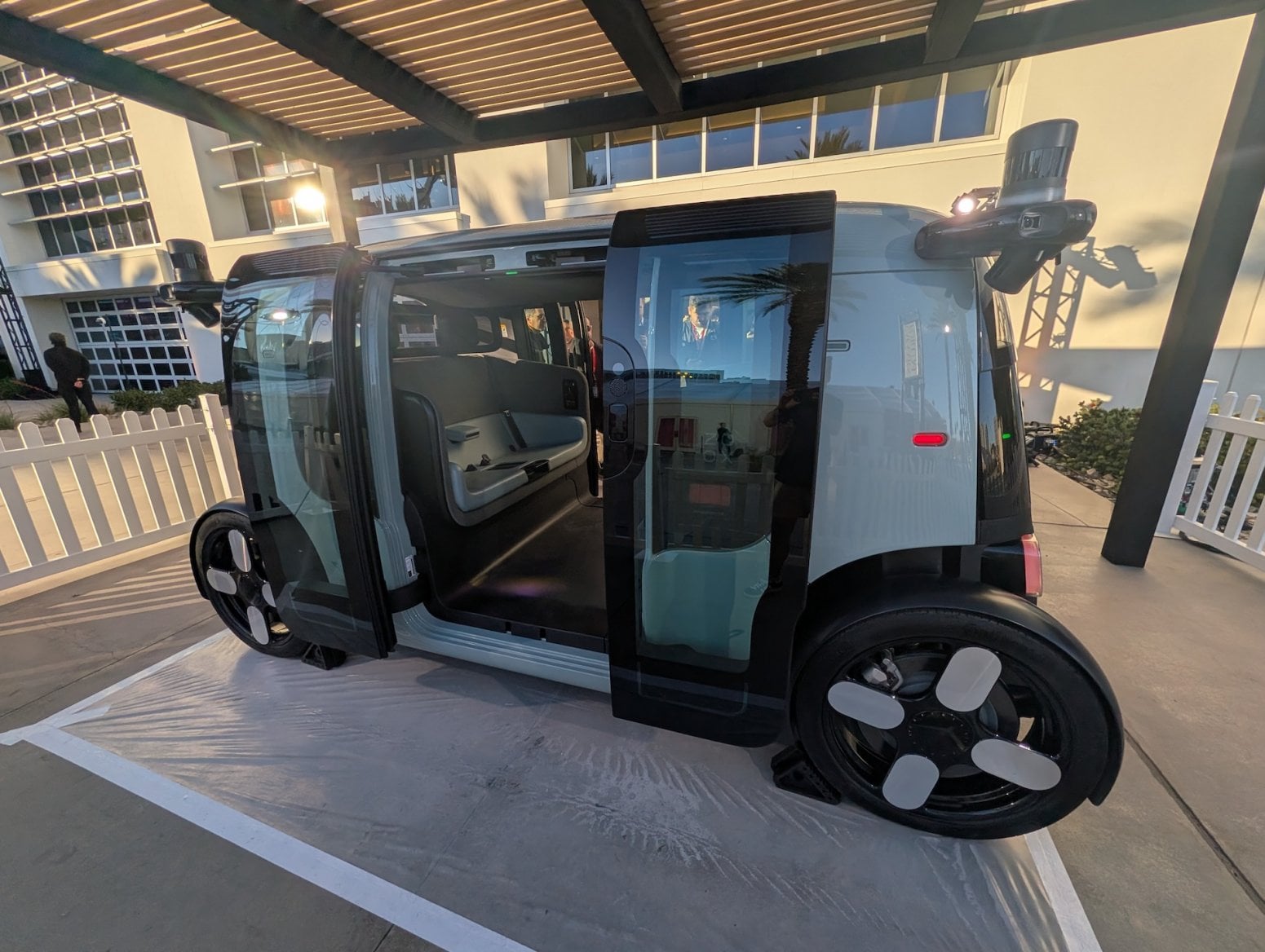 Autonomní auto a taxi Zoox