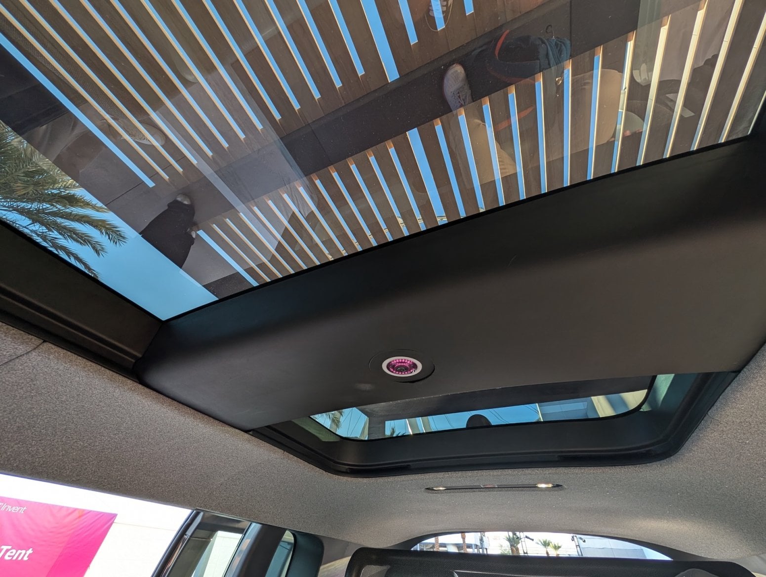 Autonomní auto a taxi Zoox