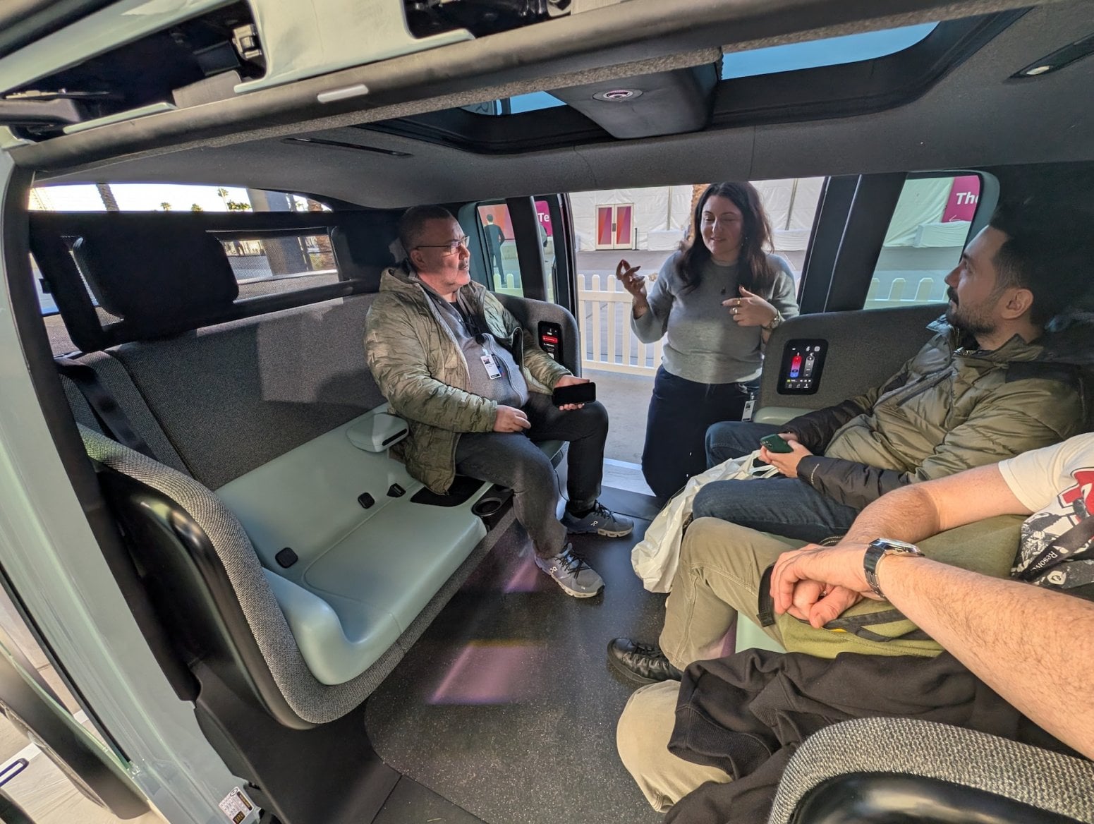 Autonomní auto a taxi Zoox