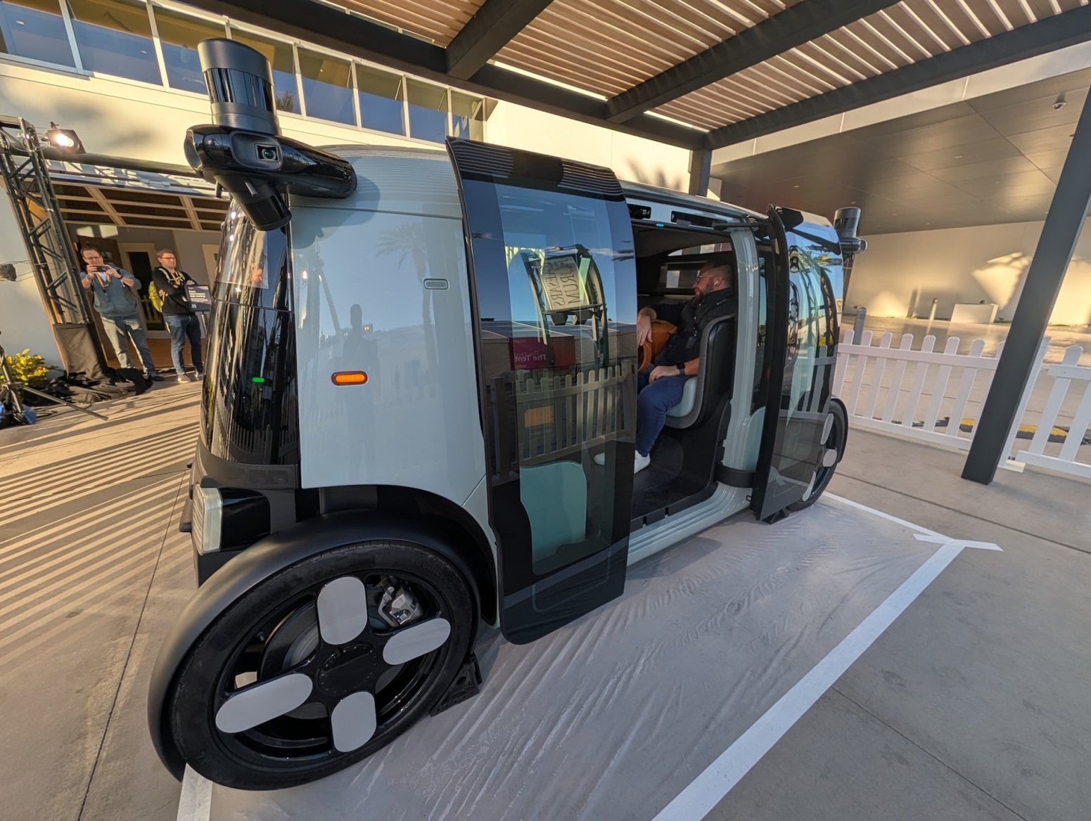 Autonomní auto a taxi Zoox