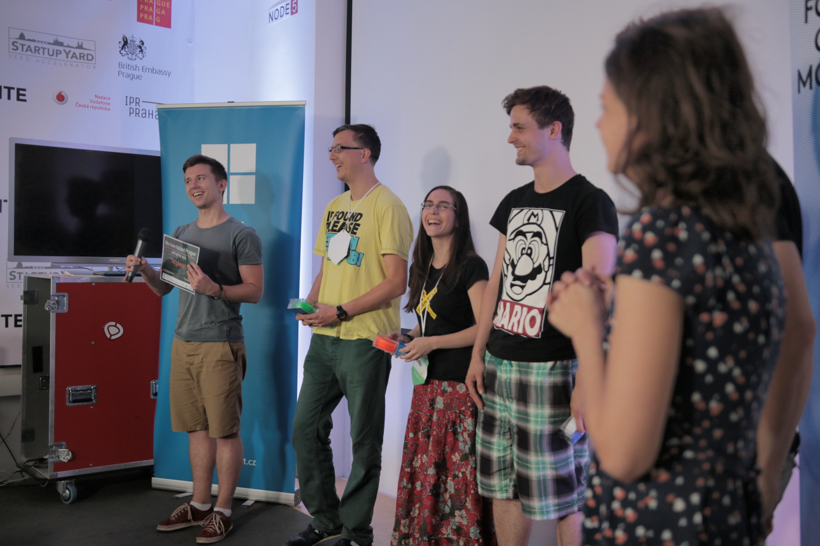 Vítězný tým převzal ocenění