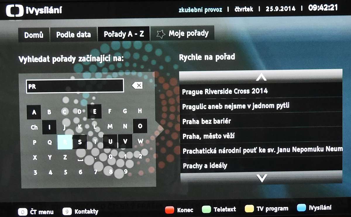 Pokud do vyhledávacího pole nic nezadáte, můžete se pohybovat po seznamu vpravo běžným způsobem.