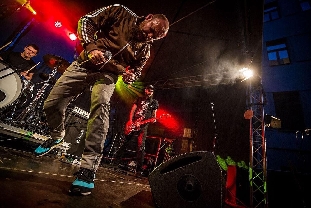 Radio Wave, 10 let - Pouliční slavnost