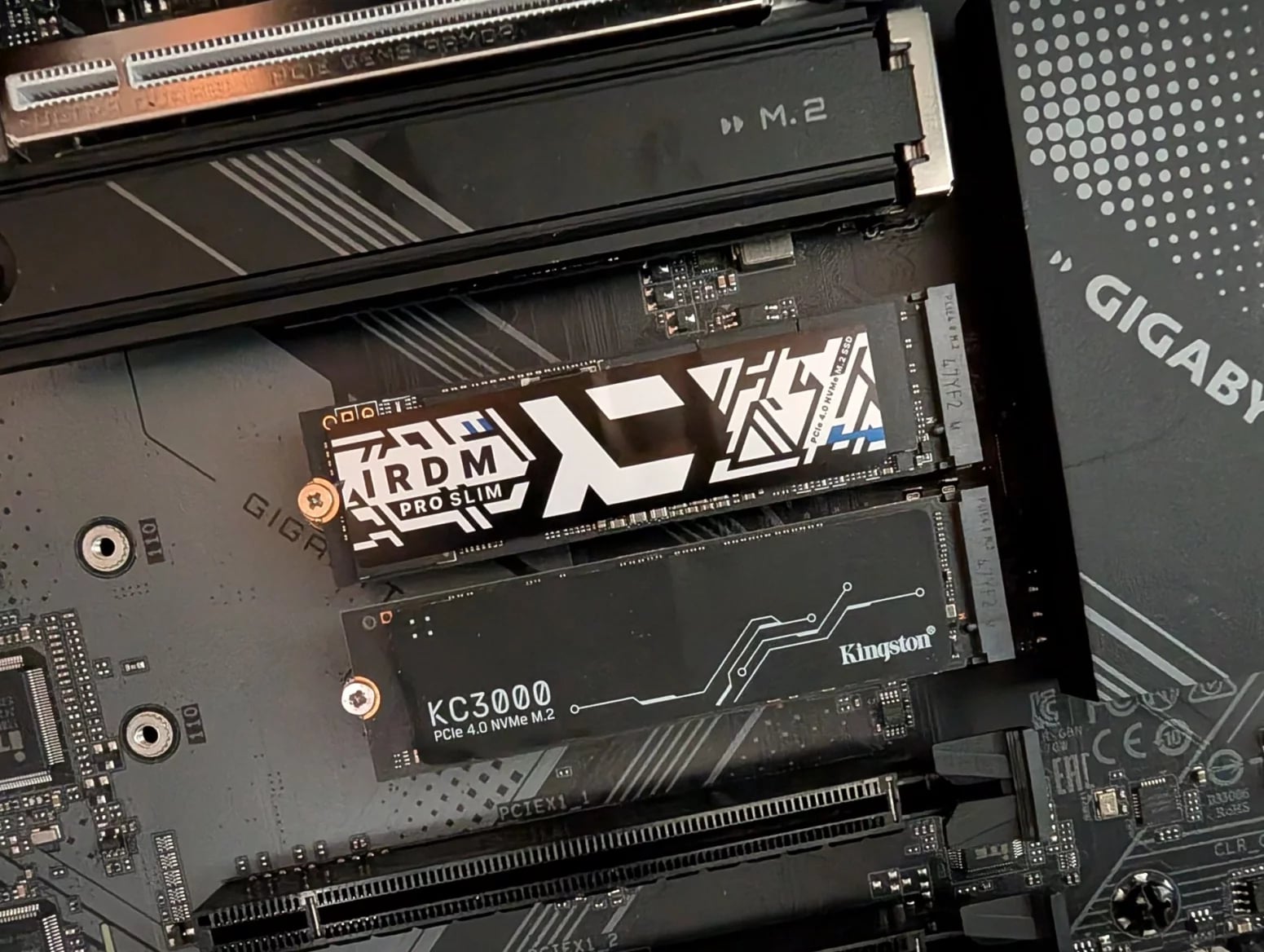 Polský SSD disk Goodram IRDM Pro Slim vyráběný kousek od Ostravy