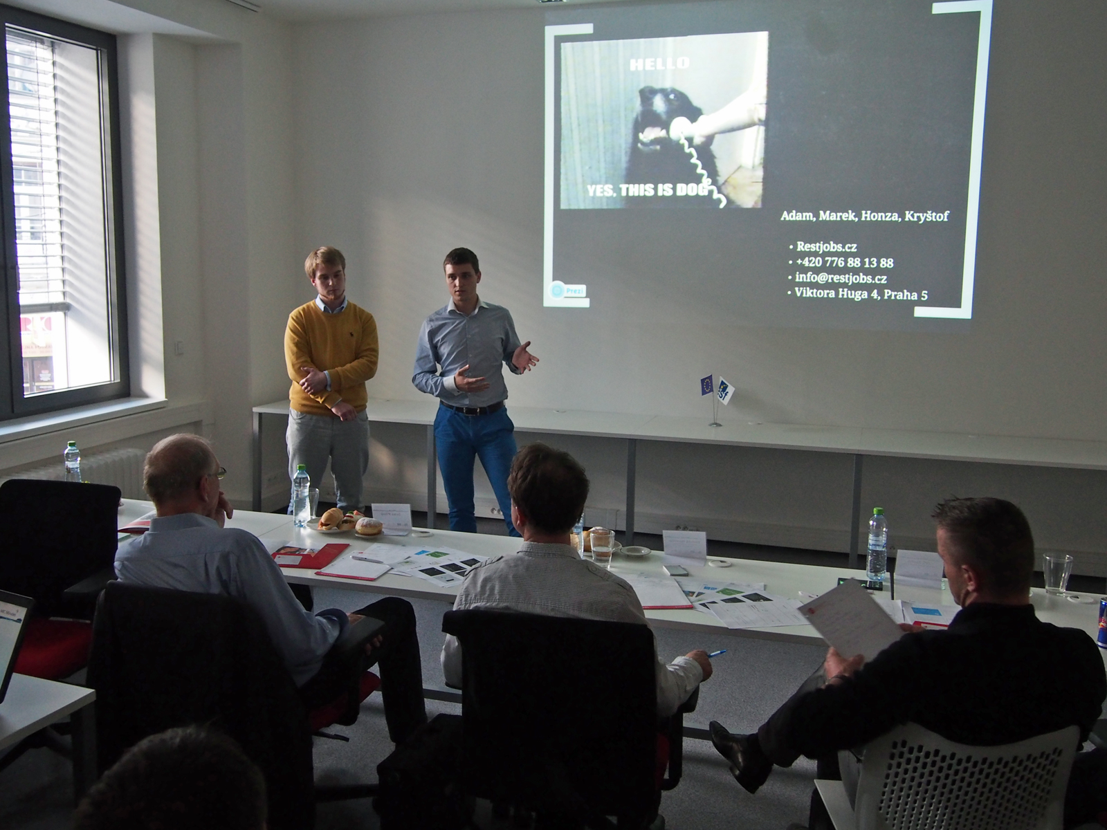 Kryštof a Marek obhajují Restjobs.cz