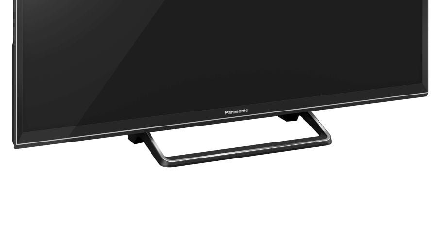 Podstavec je nejen jednoduchý (televizor by si zasloužil plný kov), ale hlavně nepříliš dobře vymyšlený.