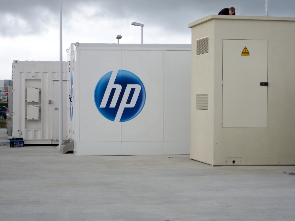 Mobilní datacentrum HP POD se vyrábí ve Foxconnu v Kutné Hoře.