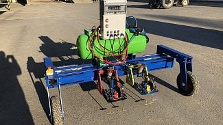 Robotická plečka Ullmanna.