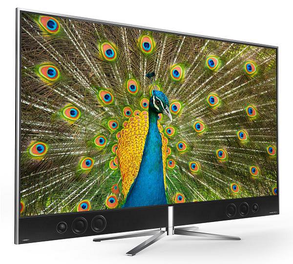 Thomson 55UA9806 (36.990 Kč, 140 cm) nabízí nepřehlédnutelný styl. Už jenom reproduktory na čelní straně hned tak někde neuvidíte. Škoda, že televizor není od koho zapůjčit!