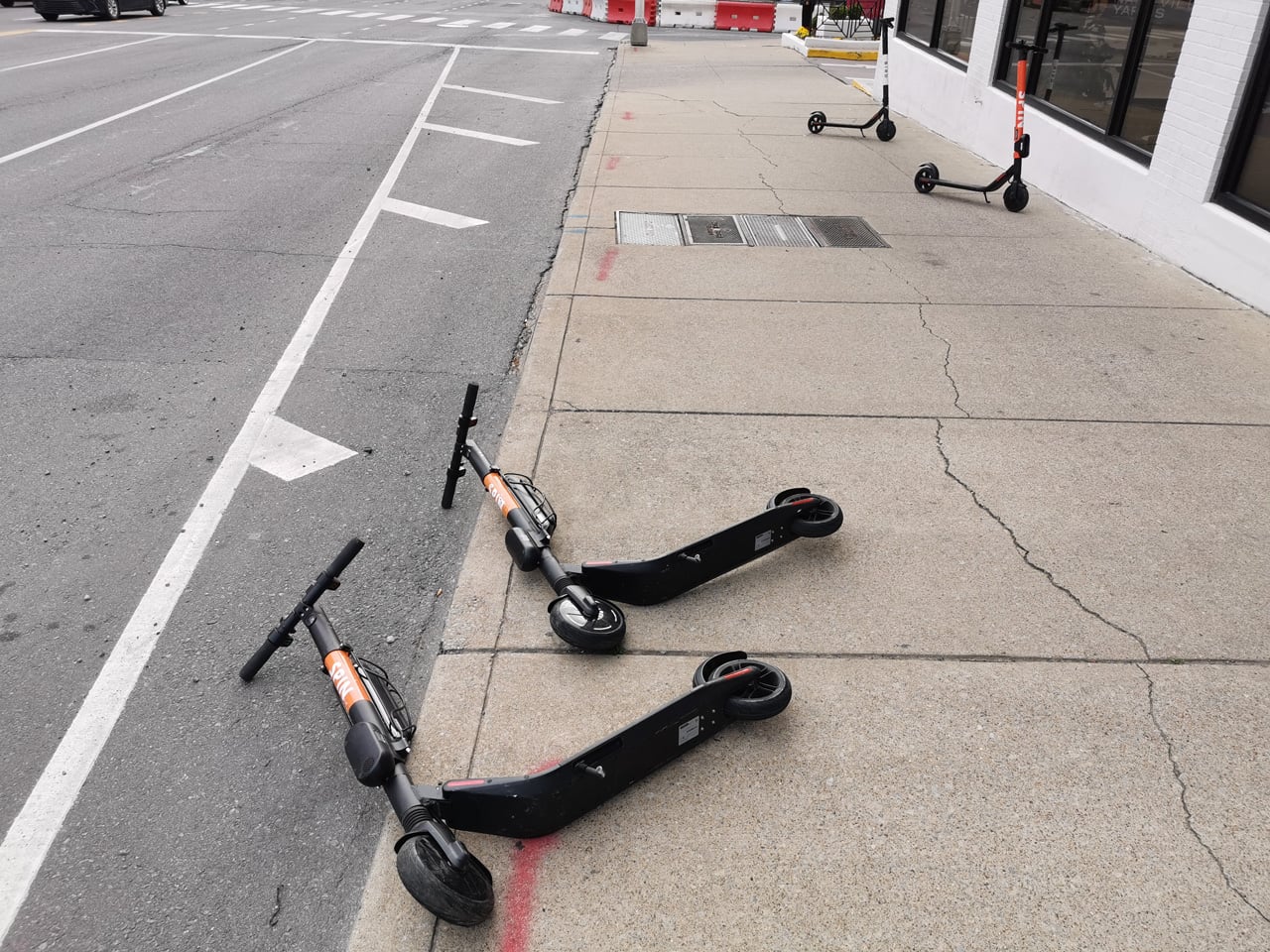 „Boom“ se sdílenými elektrickými koloběžkami v USA