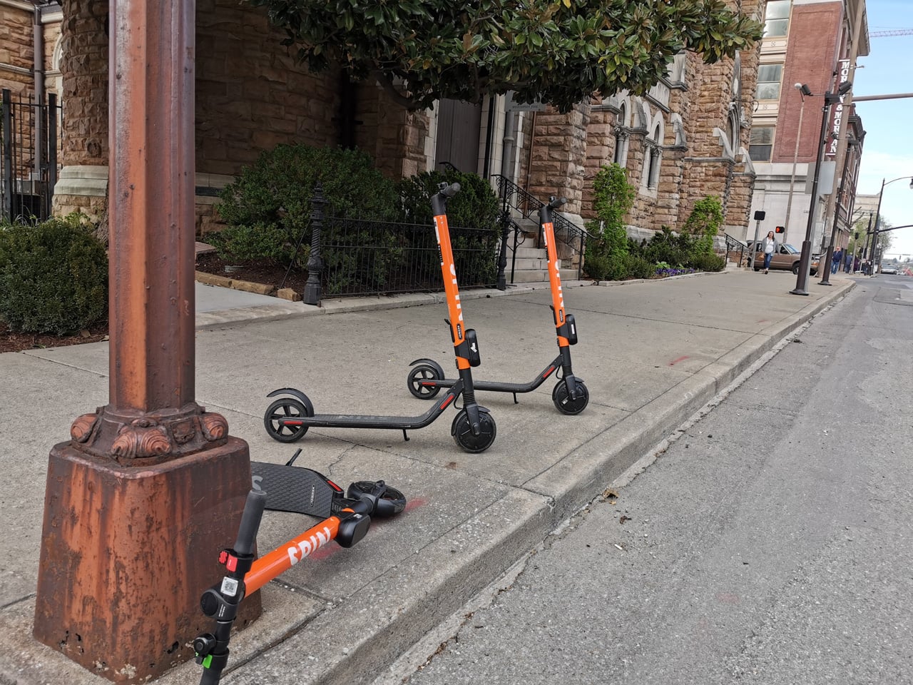 „Boom“ se sdílenými elektrickými koloběžkami v USA
