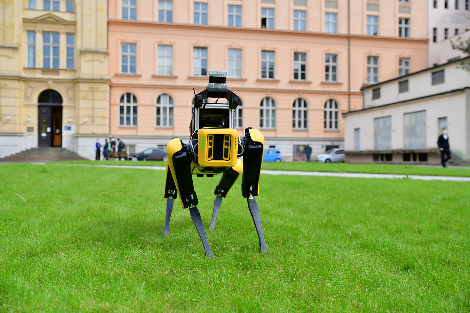 Spot od Boston Dynamics na Fakultě elektrotechnické ČVUT