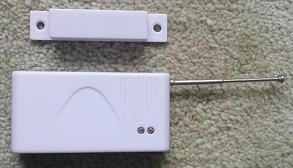 Magnetický kontakt.