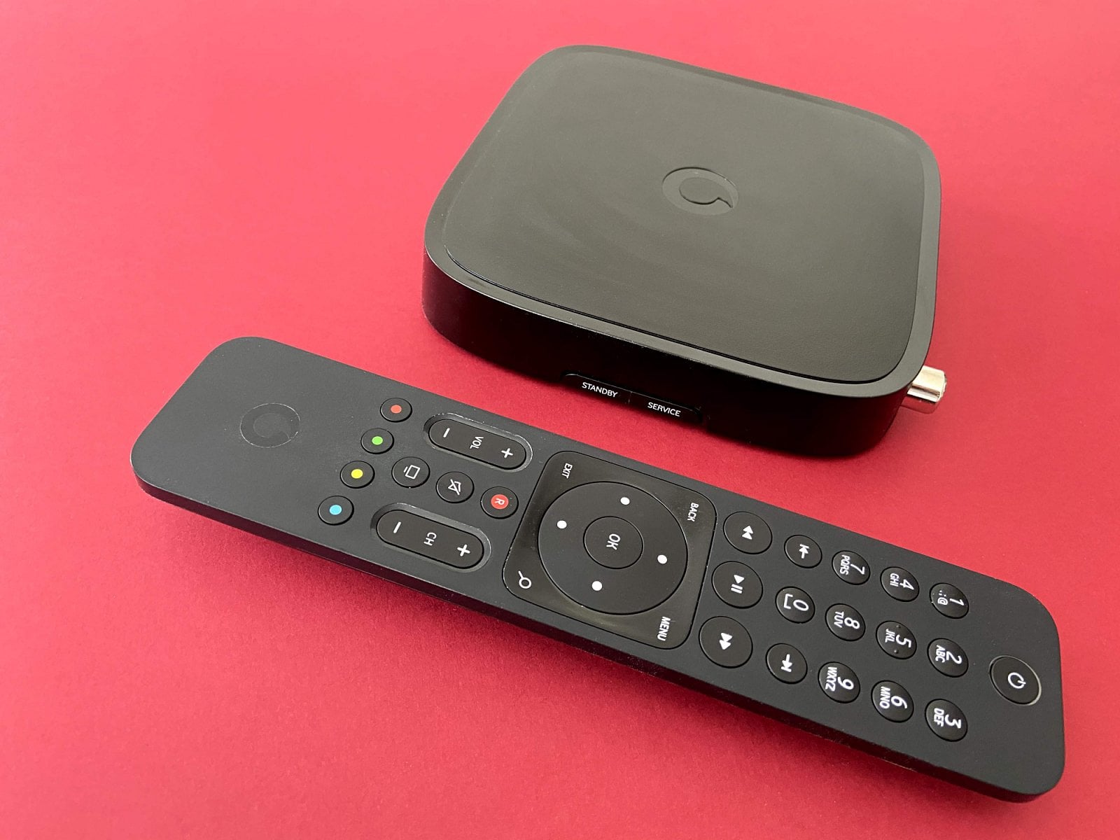Vodafone TV set-top box a dálkové ovládání