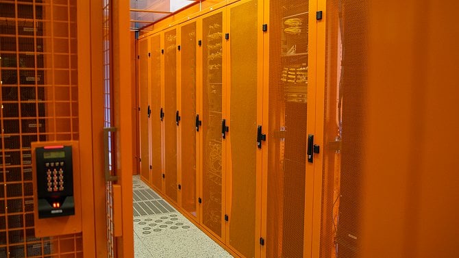 Netbox, Kuki, datové centrum