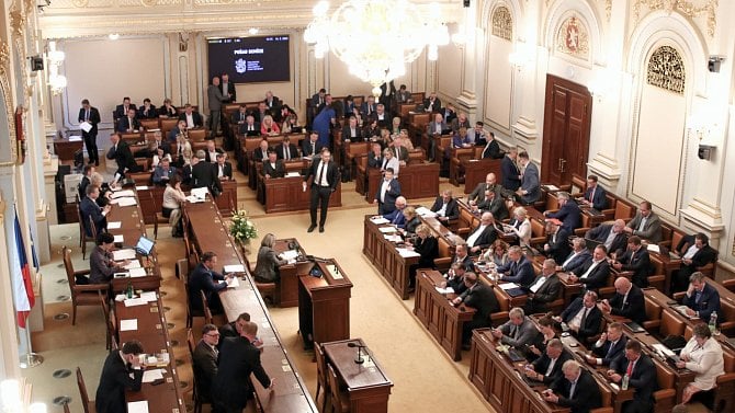 Jednání Poslanecké sněmovny, květen 2023, poslanci