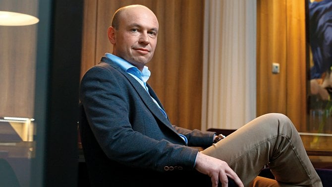 Roman Řezníček, DRFG a Suntel Group