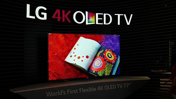 Flexibilní OLED, 4K.